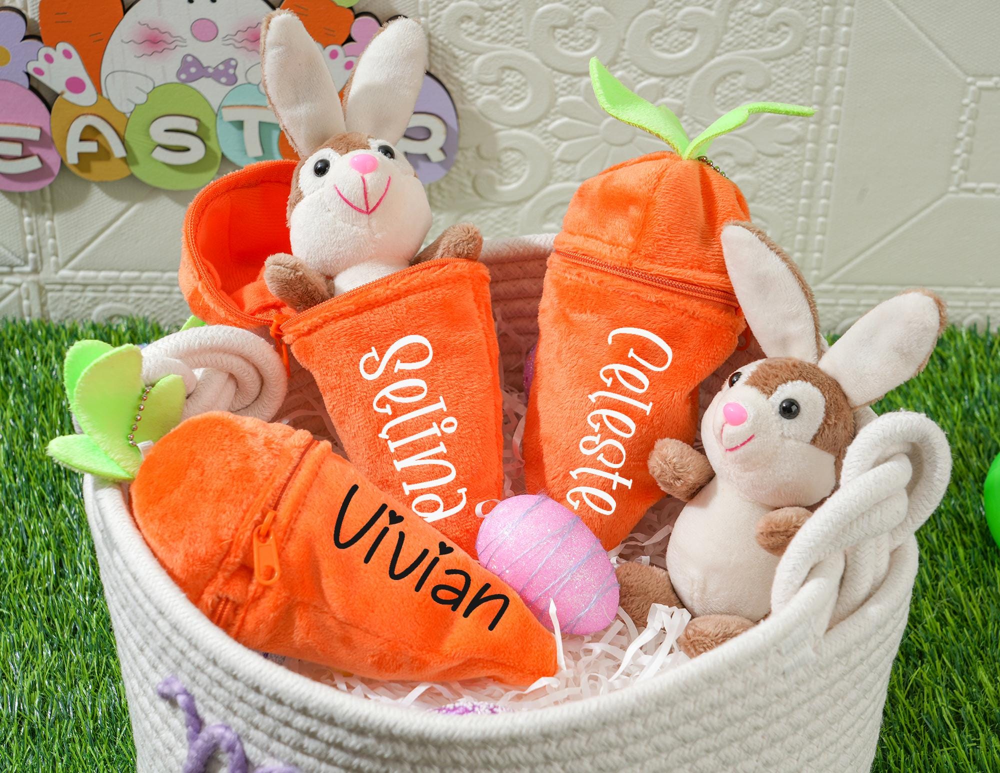 パーソナライズされたイースターバニーウサギ：リバーシブルニンジン