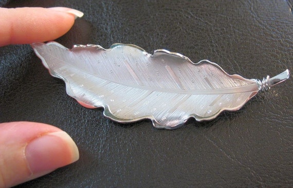 Coro Vintage Feather Brooch - image 3