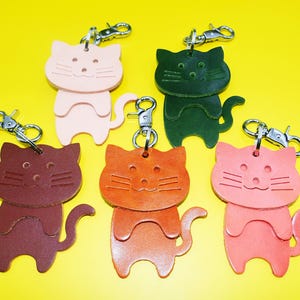 Cute Cat Keychain, Handmade gifts, Bag Charm, Leather Keychain