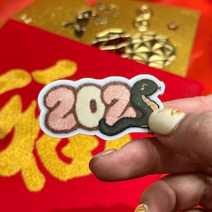 Autocollant en vinyle à broder 2025 Serpent porte-bonheur mignon - Année du serpent, zodiaque chinois du Nouvel An lunaire | journalisme, agendas, amateurs de papeterie