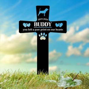 Dog Memorial Garden Stake with Heart and Paw, Custom Dog Memorial Sign, Pet Grave Marker, Personalized Metal Garden Sign for Pets
