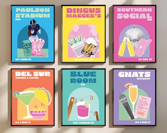 Puede incluir: Seis carteles coloridos con ilustraciones y texto de estilo retro. Los carteles anuncian diferentes negocios, incluyendo un estadio, un bar de copas, una taquería, un bar, un restaurante y un club social. Cada cartel presenta una combinación de colores e ilustración diferente.