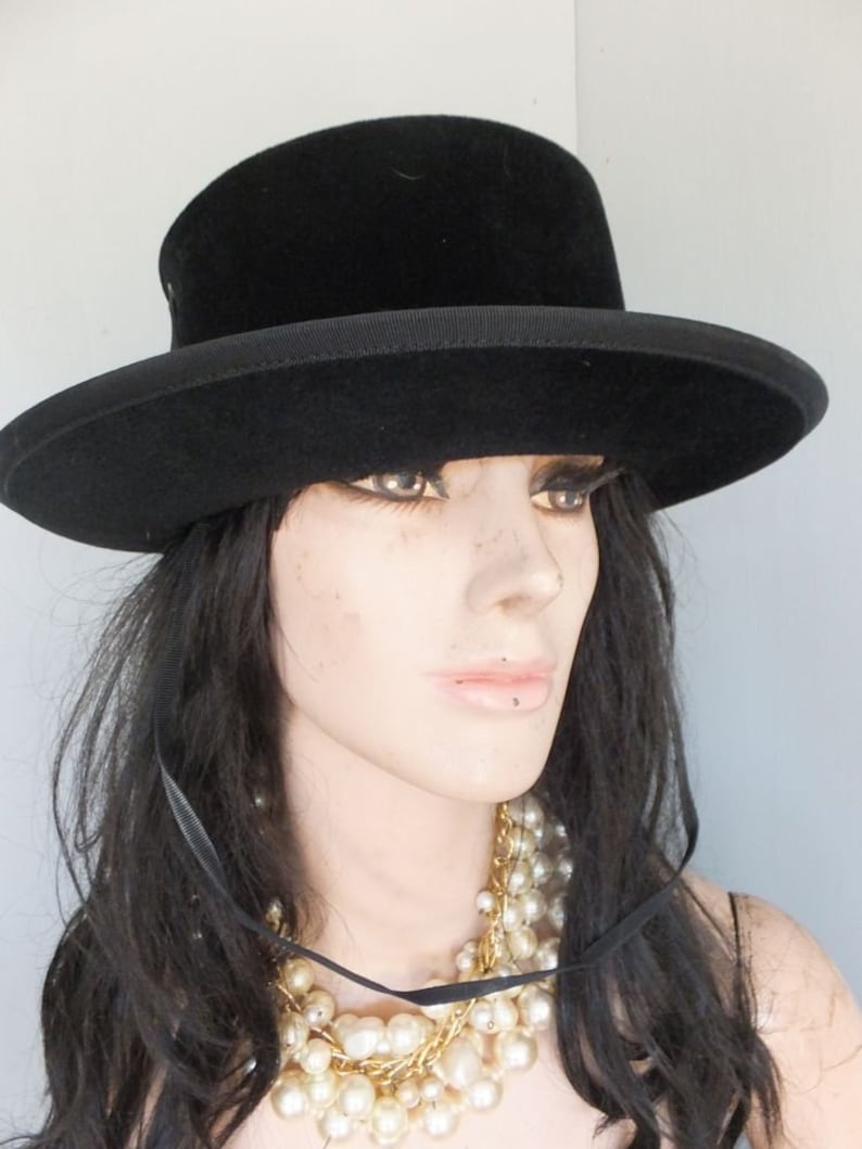 Luxuria Imported Body Made in Italy Black Western Style, Vintage Ladies Hat PATRICE Size 22