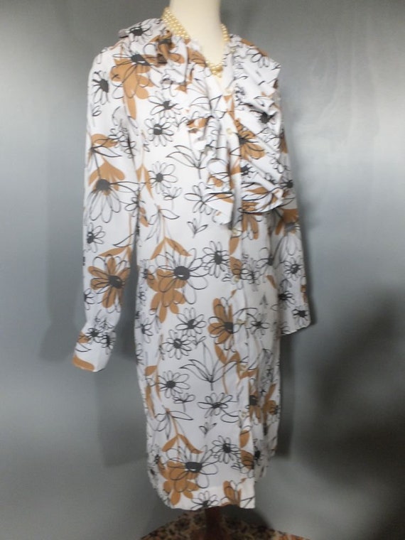 Vintage 1970s Dress,  Brown and Black FLORAL w/Ru… - image 1