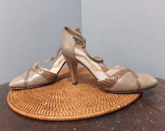 Salvatore Ferragamo Two-Tone Brown & Tan Leather Derbies with Fringe Kiltie Salvatore Ferragamo Men 8.5 D Kiltie Fringe Strap Brown  main image 4