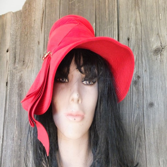 Vintage Hat, I. Magnin Importers, RED Velour Flop… - image 5