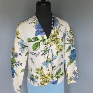 Vintage 1970s Jacket, Ardee Sportswear, Floral Summer Jacket, Spring, Easter,  White Blue Green Yellow Floral