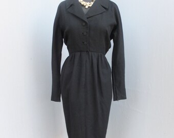 Importadores vintage de I. Magnin & Co., vestido negro de día, vestido de secretaria, estilo camisero, cremallera en las mangas.