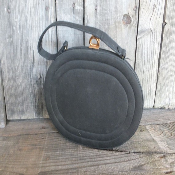 Gucci Vintage Round Crossbody Bag - Black Crossbody Bags, Handbags -  GUC1223089 | The RealReal