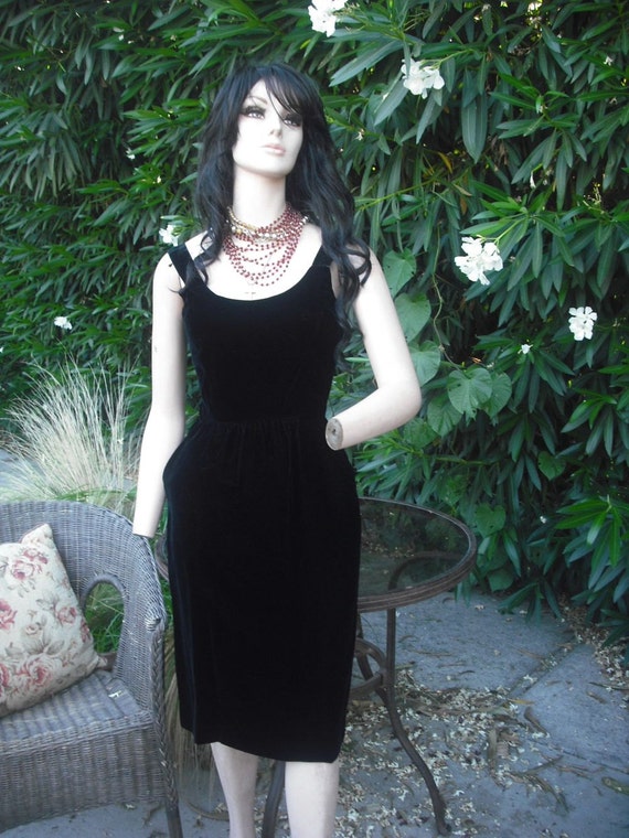 Vintage Lilli Diamond Black Velvet Dress w/Matchin