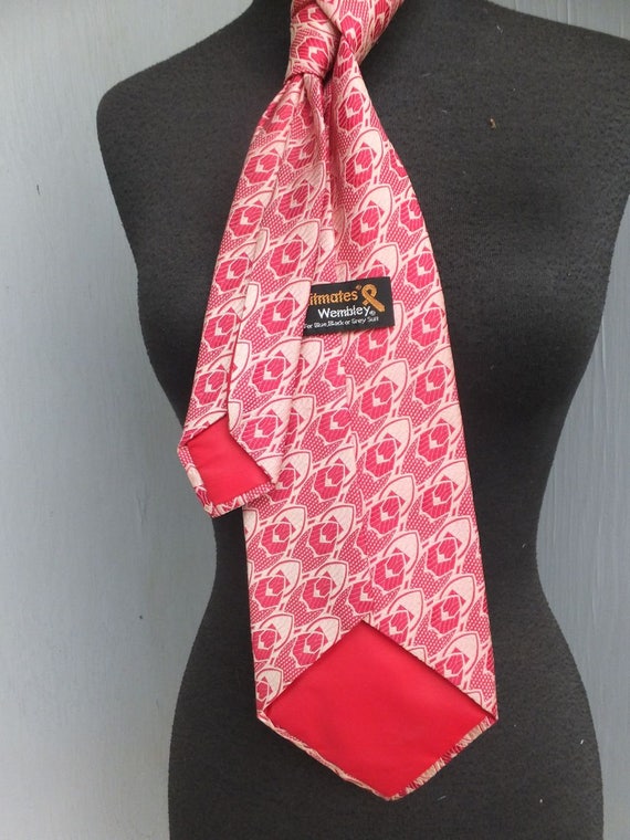 Vintage Men's Necktie, Pink Red Suit Tie by Wembl… - image 4