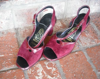 Vintage 40s Hush Puppies,  Suede Leather Burgundy Peep Toe Chunky Heels, Hush Puppies sz. 6