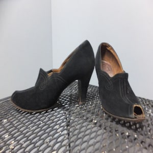 Vintage 1940&#39;s Shoes,  Black Leather Suede Chunky Heel Open Toe Pumps, Paris Fashion Shoes, Fifth Avenue Styles