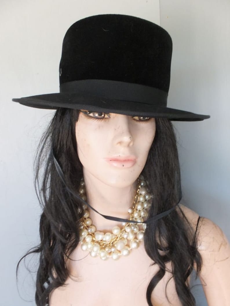 Luxuria Imported Body Made in Italy Black Western Style, Vintage Ladies Hat PATRICE Size 22