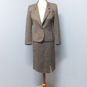Vintage 80s Suit, PAUL STANLEY Brown Herringbone Pattern, Ladies Business Suit, Academia,  24 inch Waist