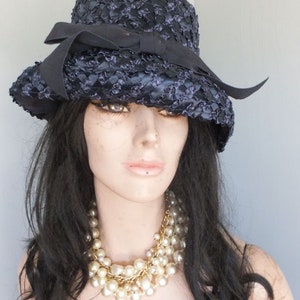 Vintage Summer Straw Hat, 1920s, 30s or 1940s Navy Blue Cloche Hat, Vintage Hat, BOHO LOOK, Size 22