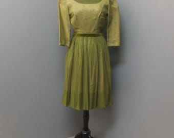 Vintage 1950s Fit and Flare Candy Jr's New Look Green Chiffon Circle Skirt Metallic Bodice w/Chiffon, Prom, Cocktail Party Dress Small 32