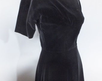 Vintage 1950s Dress, ANNE FOGARTY Black Velvet, Party, Rockabilly, Full Circle Skirt...Fit and Flare, LBD, Cocktail, Dinner,  36 Bust