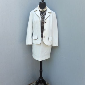 Vintage 1970s BUTTE KNIT 3pc Suit Three Piece Set, Vest, Jacket and Skirt,  White and Brown ladies Suit  w/Vest / Academia