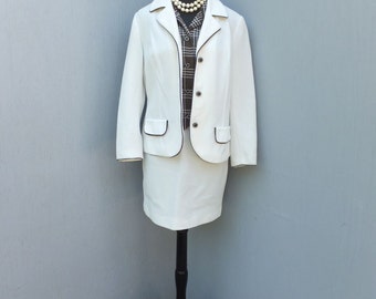 Vintage 1970s BUTTE KNIT 3pc Suit Three Piece Set, Vest, Jacket and Skirt,  White and Brown ladies Suit  w/Vest / Academia