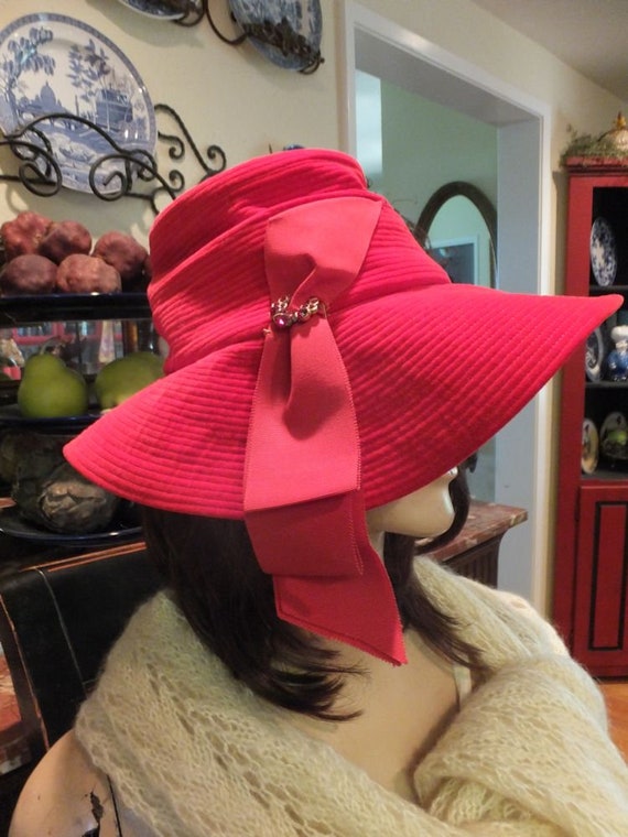 Vintage Hat, I. Magnin Importers, RED Velour Flop… - image 2
