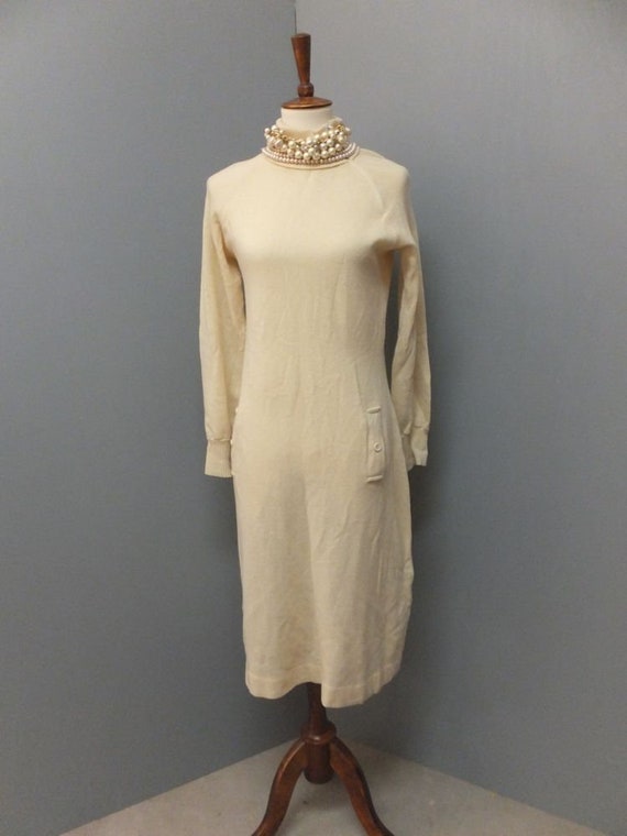 Vintage 70s/80s Sweater Dress Ivory or off White, Winter White Below the  Knee Lightweight Wool Dress, Medium