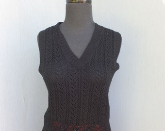 Vintage 1970s Blouse, Tami, Black Textured Sleeveless Acrylic Knit Blouse, Sleeveless Knit Top, Tami Sportswear  34 BUST