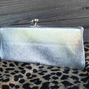 Vintage Clutch Purse, Silver Metallic, Evening Bag, Dinner, Prom, Opera, Formal, Dressy