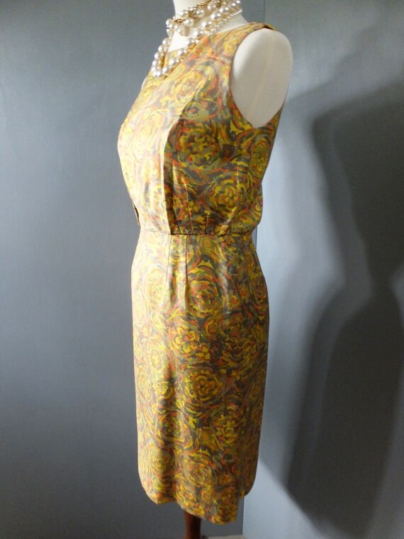 Vintage 1960s Golden Yellow Floral Wiggle, Hourgl… - image 7