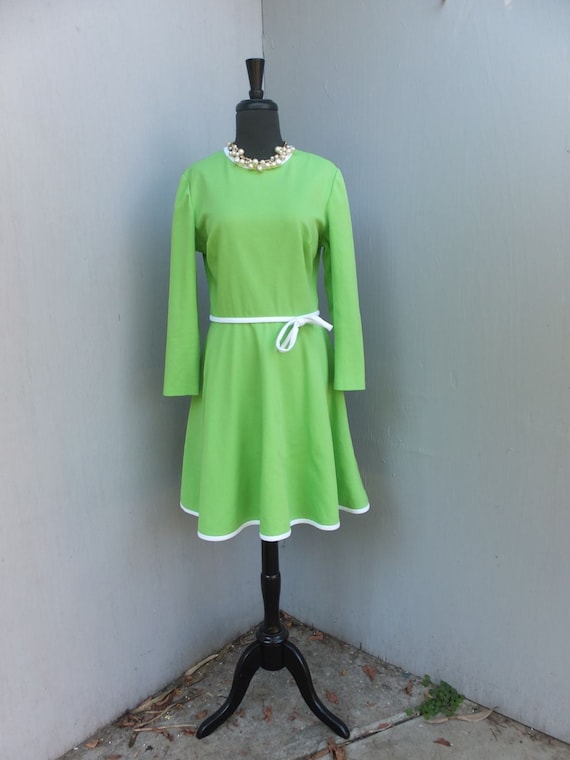 green and white knit dress Missoni // Green & White Mesh Knit Dress – VSP Consignment main image 0