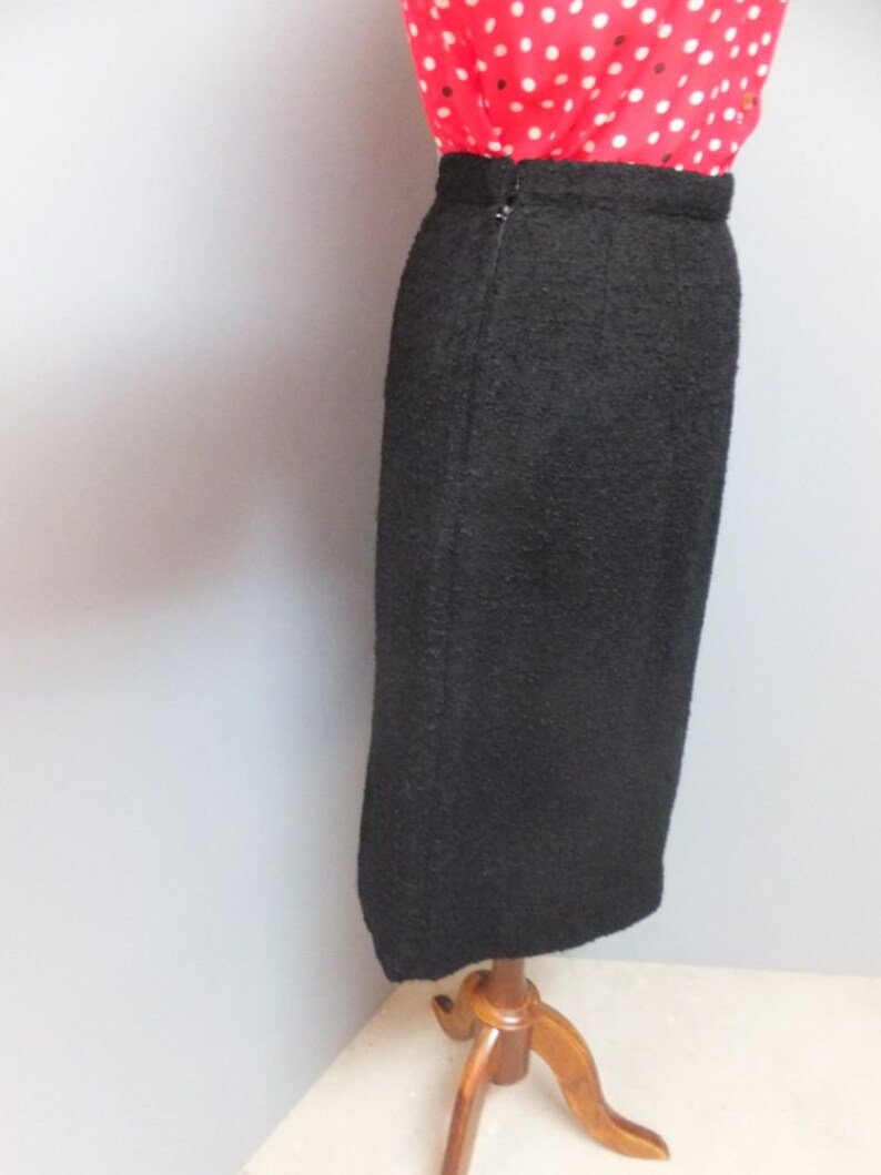 1960s Pencil Skirt, Black Nubby Wool Pencil Skirt, Wiggle, Secretary Academia Career Skirt, Waist 26 image 7