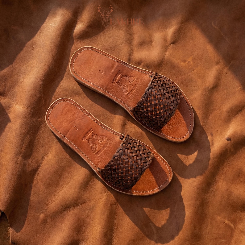 Sandalias de piel tejidas a mano para mujer, pantuflas marroquíes de piel trenzada, sandalias planas minimalistas de verano, piel auténtica artesanal. imagen 8