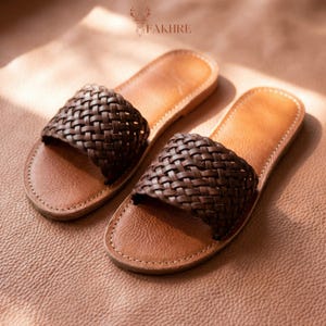 Sandalias de piel tejidas a mano para mujer, pantuflas marroquíes de piel trenzada, sandalias planas minimalistas de verano, piel auténtica artesanal. imagen 6