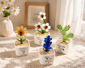 Coworker Gift Thank You, Personalized Glass Tulip Pot, Custom Gratitude Desk Decor, Mini Glass Tulip Pot, End Of School Term Gift
