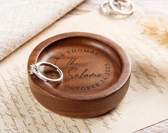 Custom Round Wood Ring Dish, Engagement Ring Holder, Personalized Wedding Ring Dish, Wedding Gift, 5th Anniversary Gifts, Gifts for Newlywed