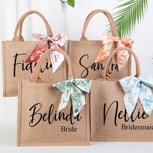 Personalized Burlap Bags for Wedding Ceremony, Bridesmaid Tote Bags, Bridesmaid Proposal, Bachelorette Party Favors, Monogram Beach Jute Bag