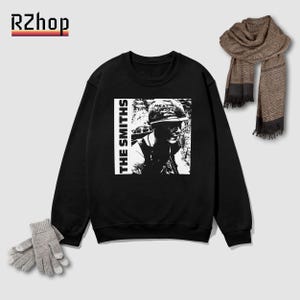 The Smiths Meat Is Murder Helmet Design Sweatshirt – Iconic Album Graphic Tee, Smiths Band Shirt, Smiths Tour, Music Shirt, Rock Music