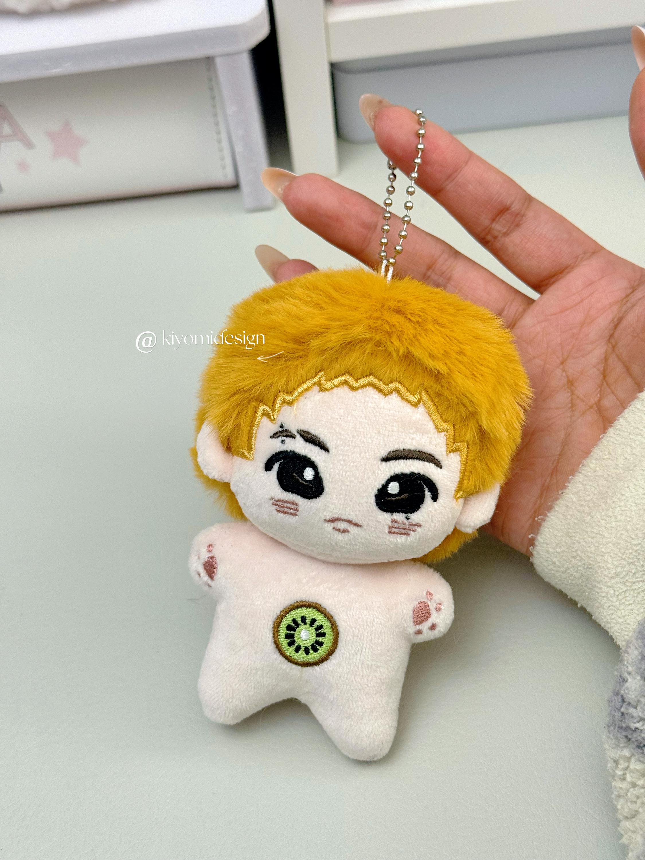 イヒョンジュンキーホルダー Straykids Hyunjin Inspired Plushie Doll Keychain- 10cm Ultra-soft