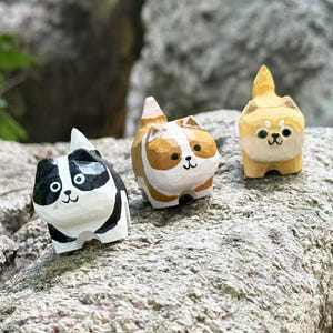 Adorable Mini Wooden Dog Figurine Decor Ornament, Wooden Puppy Gifts for Housewarming, Handcrafted Wood Animal Figurine Gifts for Dog Owner