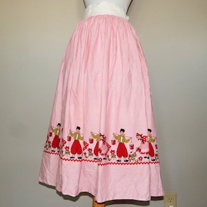 Vintage 50s Dutch boy girl novelty border print pink gingham check cotton skirt