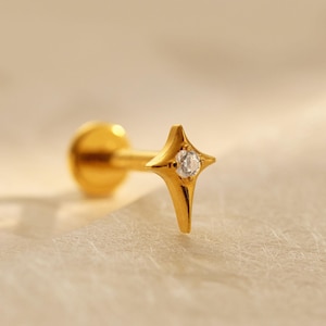 Petit labret en titane avec pointes fines 18/16 g • Boucle d'oreille filetée à l'arrière • Clou tragus • Clou hélicoïdal • CZ • Clou pour cartilage • Clou pour piercing au nez