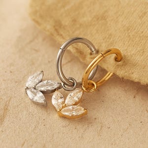 Boucles d'oreilles Huggie minuscules CZ en titane • Créoles pendantes • Piercing tour • Créole hélicoïdale • Anneau clicker • Piercing conque • Cadeau pour elle