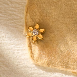 18/16G Tiny Lotus/Flower Titanium Labret • Threaded Flat Back Earring • Tragus Stud • Helix Stud • CZ Stud • Cartilage Stud • Piercing Stud