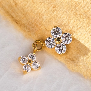 Petit labret pendant en titane 18/16 g • Boucle d'oreille filetée à l'arrière • Clou tragus • Clou hélicoïdal • CZ • Clou pour cartilage • Clou pour piercing au nez