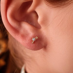 18/16G Tiny Star Titanium Labret • Threaded Flat Back Earring • Tragus Stud • Helix Stud • CZ Stud • Cartilage Stud • Nose Piercing Stud