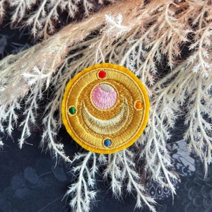 Transformation Brooch - Sailor Moon | Iron-on Embroidered Patch