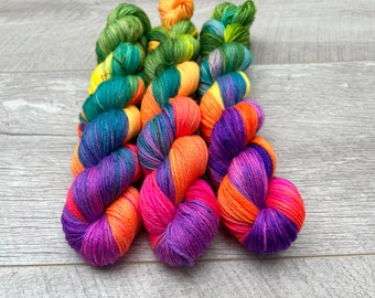 50g Hand dyed silky sock yarn 4ply fingering UK