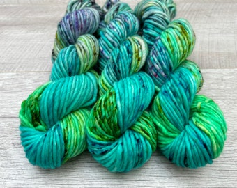 100g super chunky hand dyed yarn superwash merino super bulky