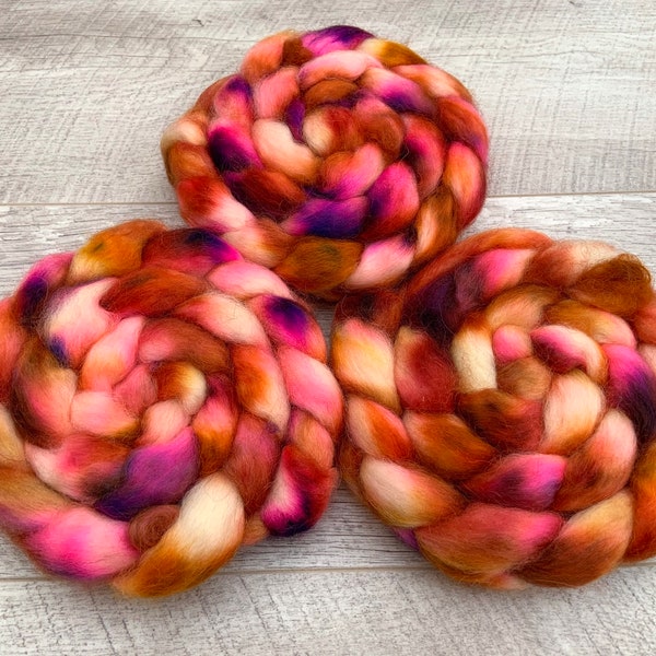 100g superwash Wensleydale fibre combed tops hand dyed roving. UK