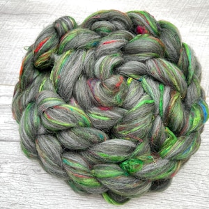 100g Eco recycled wool & Sari silk combed tops blend wool roving. UK.